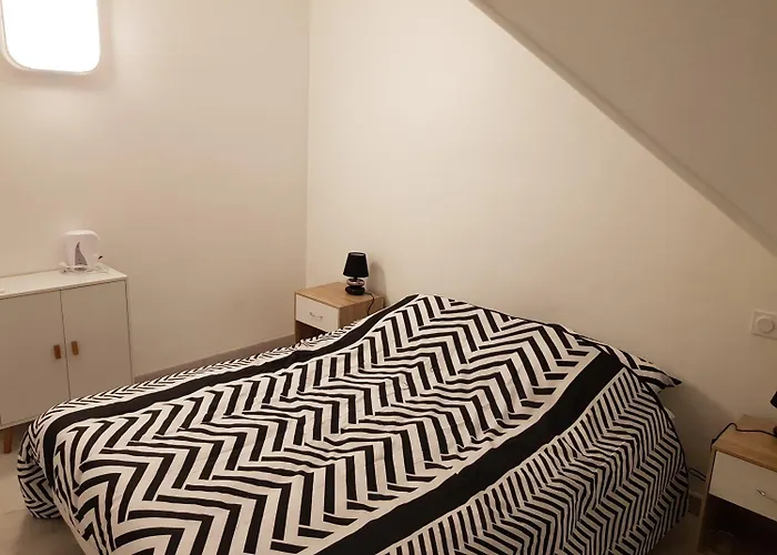 Lourdes Guest House Homestay *