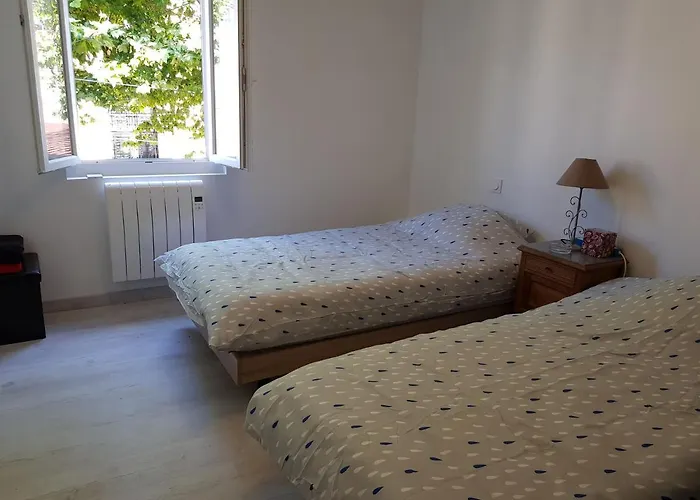 Lourdes Guest House Homestay *