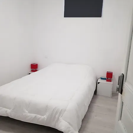 Lourdes Guest House لورد