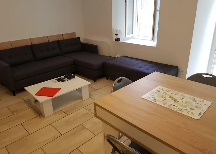 홈스테이 Lourdes Guest House 루르드